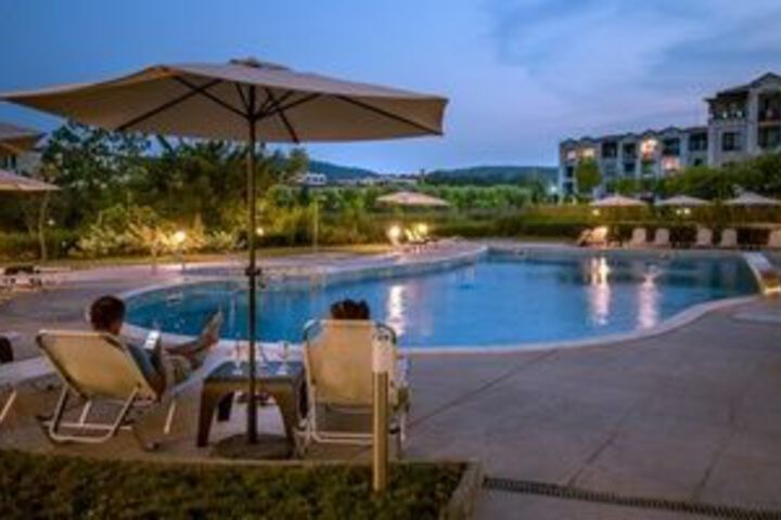 Pool 75 of 106