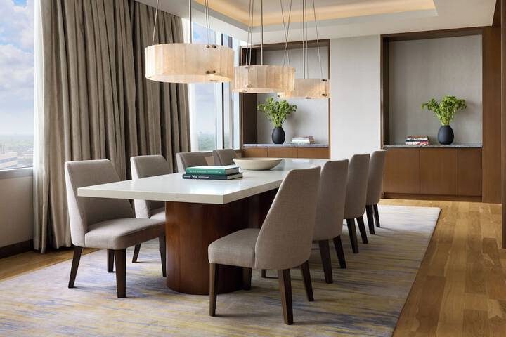 Dining Photos