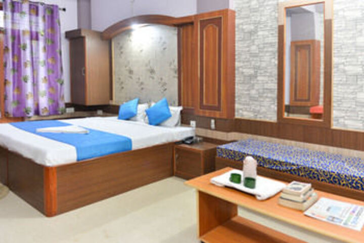 Room 9 of 29