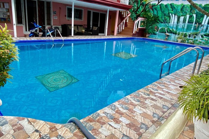 Pool 109 of 141