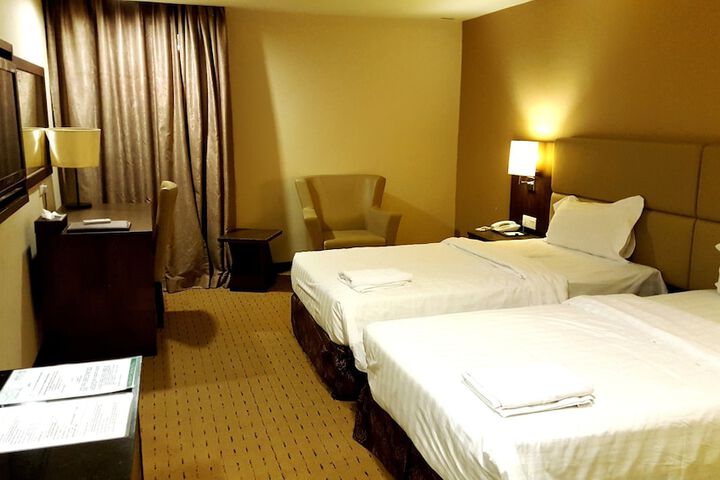 Room 14 of 44