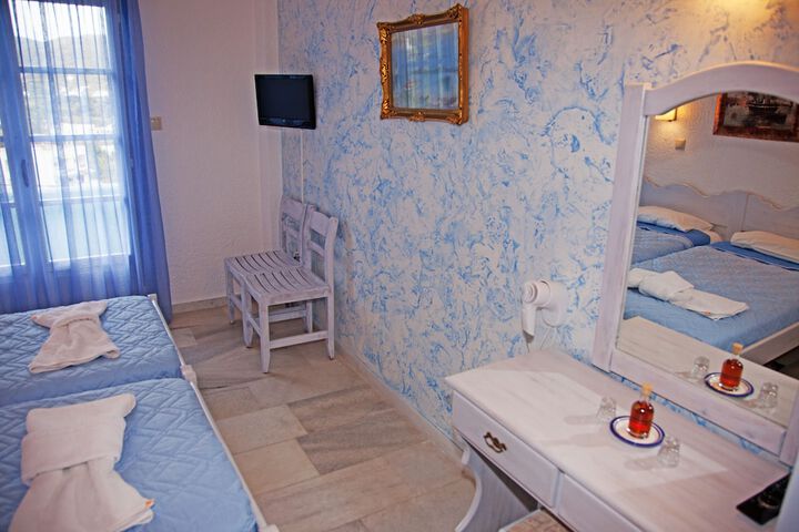 Room 12 of 65