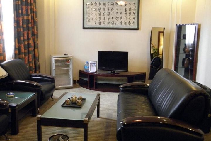 Room 16 of 22