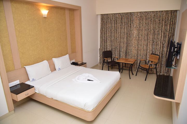 Room 2 of 23