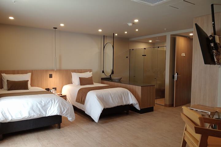 Room 47 of 123