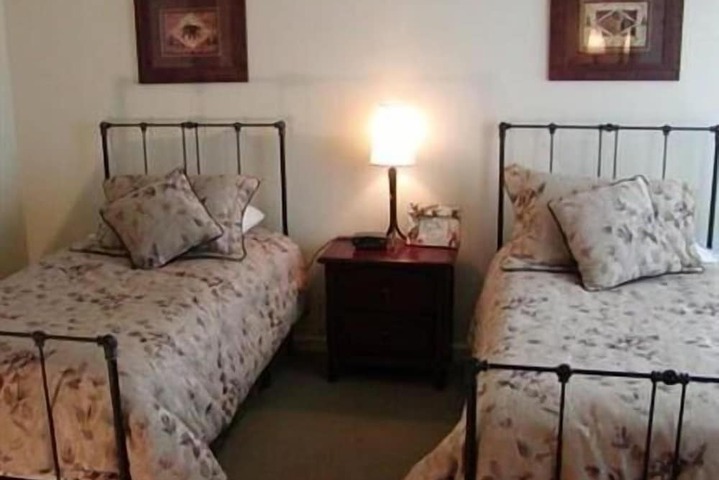 Room 26 of 121