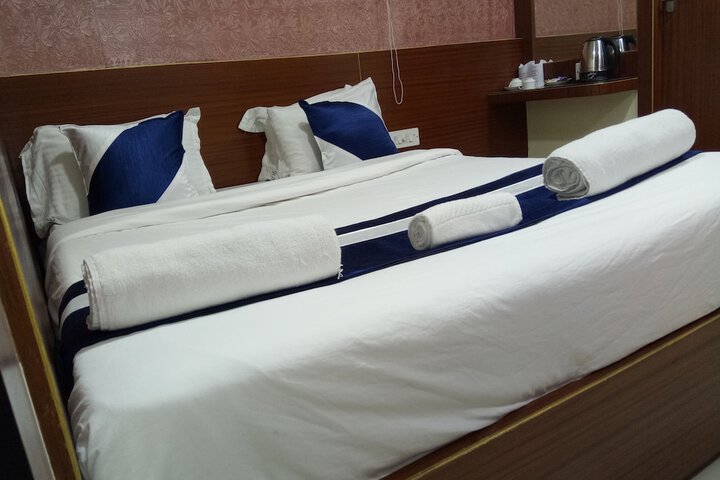 Room 13 of 23