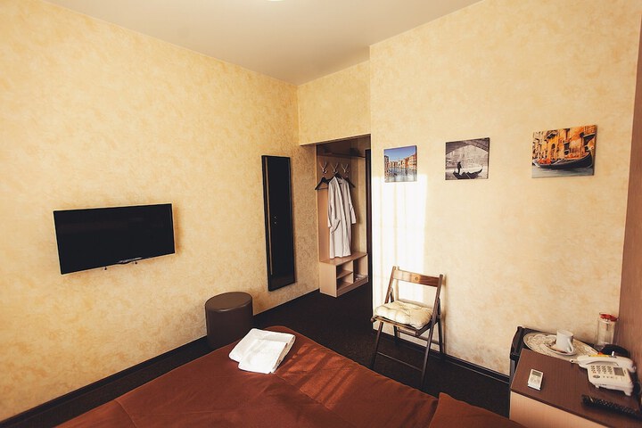 Room 13 of 51