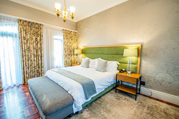 Room 27 of 89