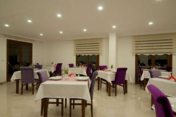 Dining 49 of 86
