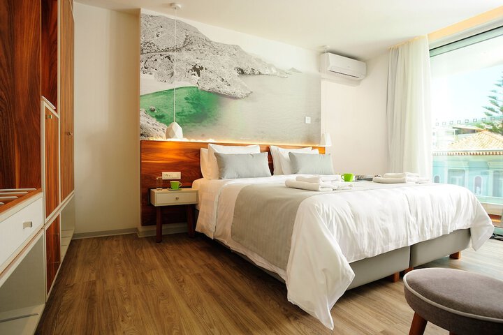 Room 95 of 171