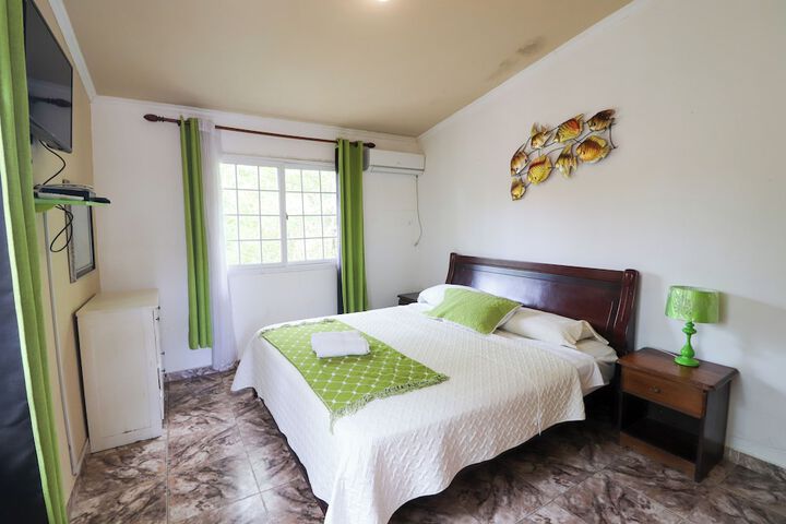 Room 6 of 19