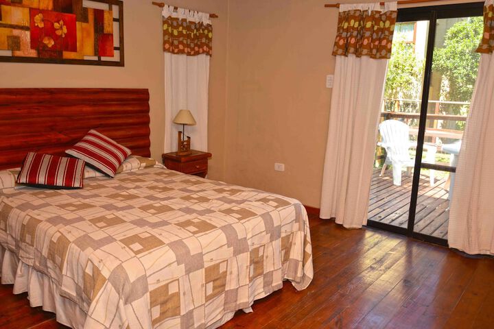Room 4 of 12