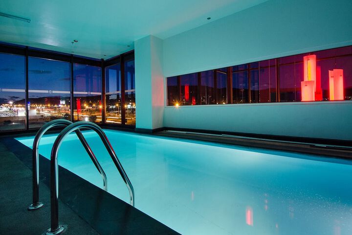 Pool 19 of 32