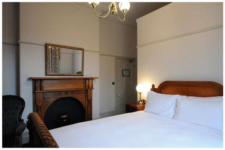 Room 5 of 345