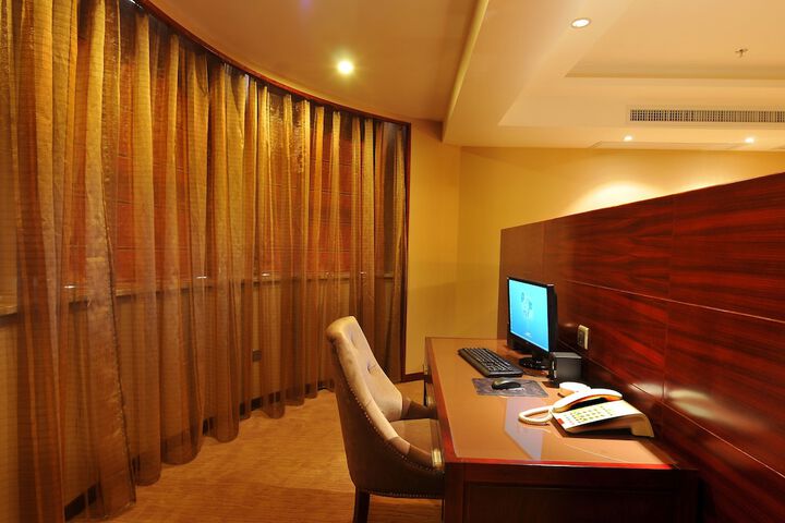 In-room business center