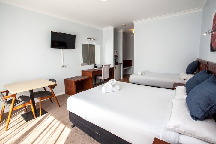 Room 10 of 44