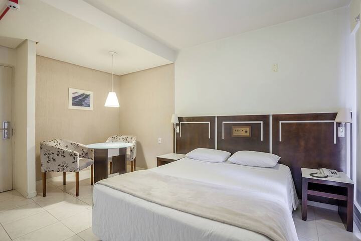 Room 6 of 31