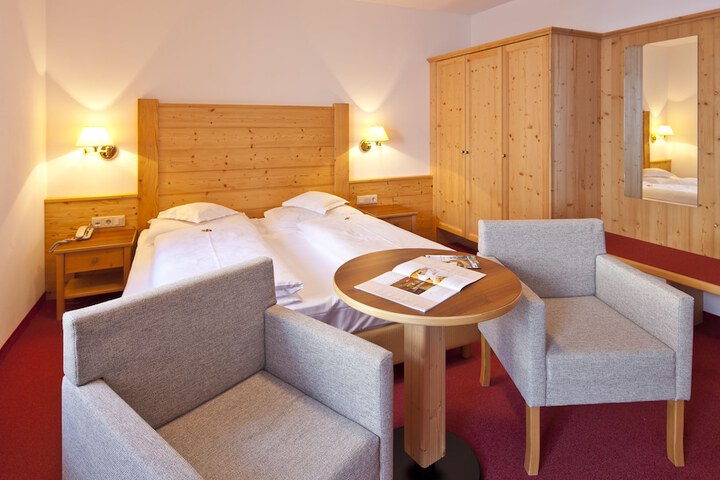 Room 4 of 57