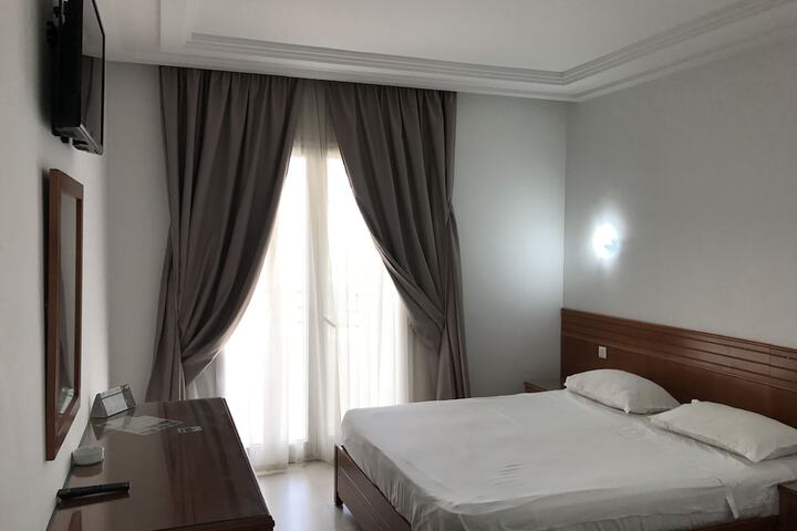 Room 8 of 53