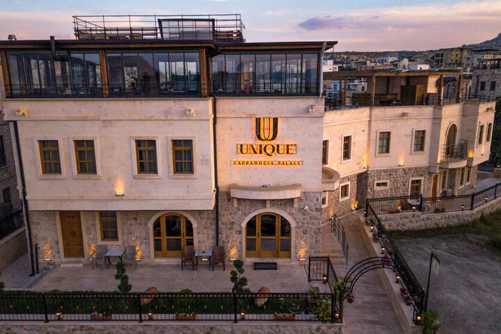 Hotel 84 of 90