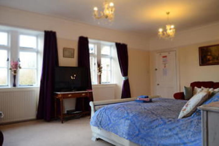 Room 13 of 35
