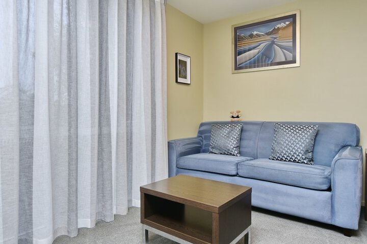 Room 82 of 196