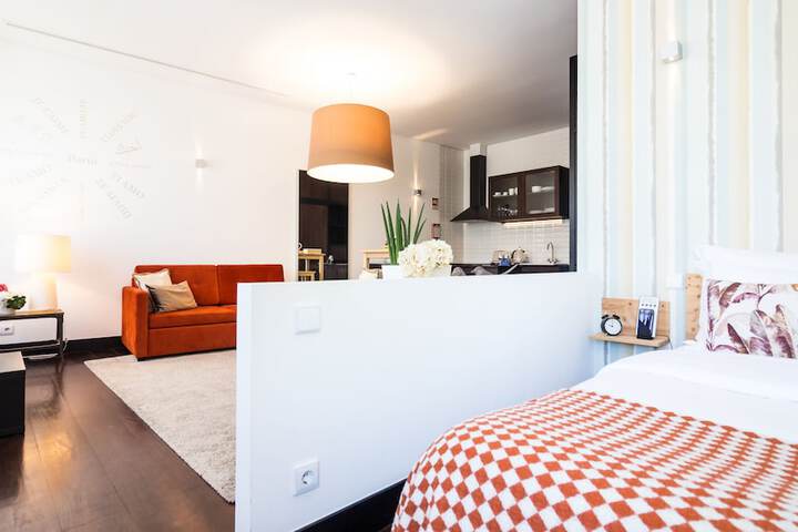 Room 16 of 36
