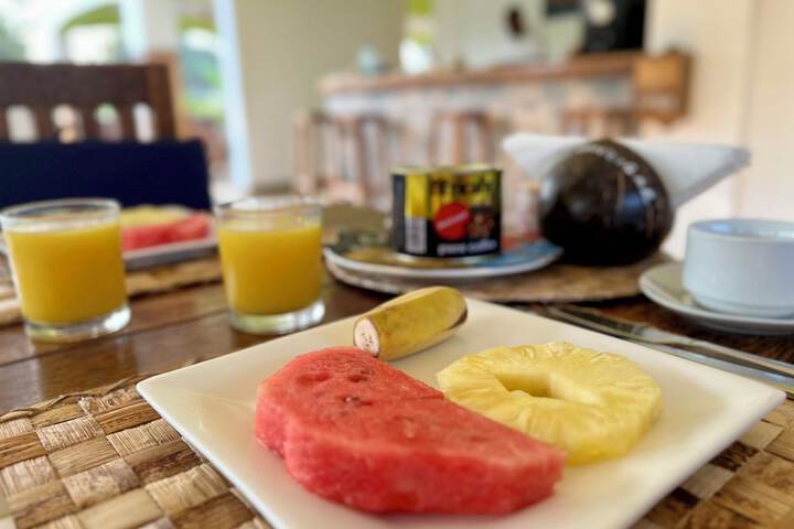 Breakfast/Coffee Service 96 of 148