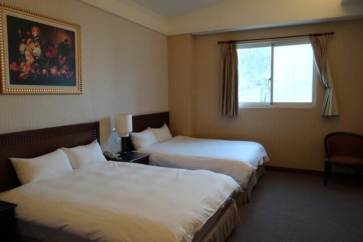Room 22 of 37