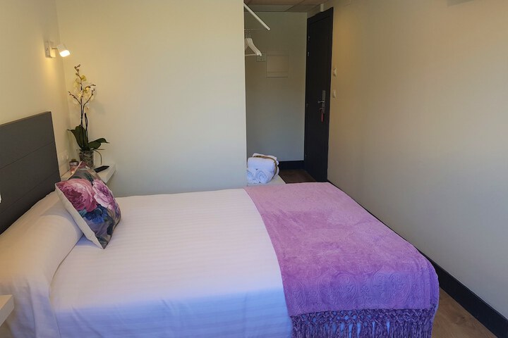 Room 6 of 43