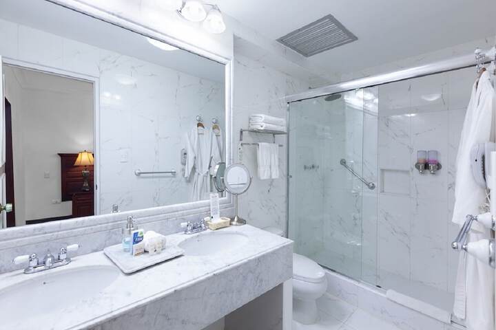 Clean Restrooms
