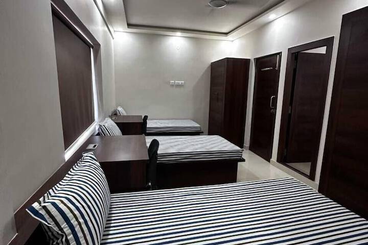 Room 13 of 21