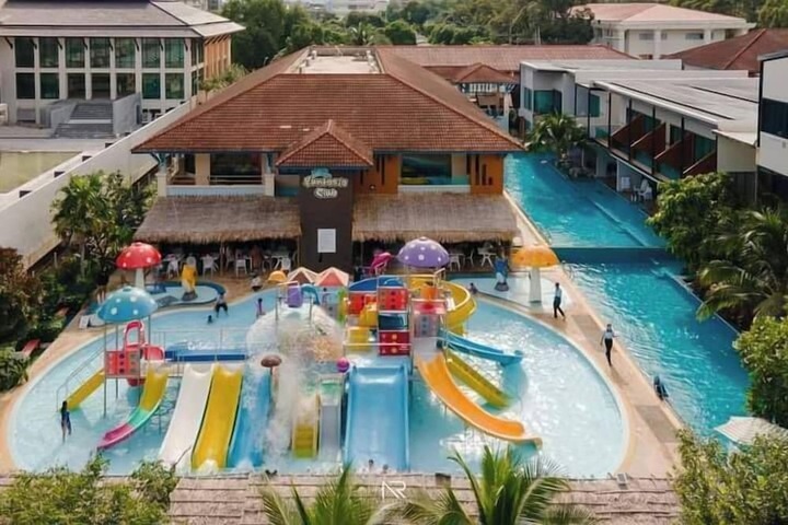 The Bed Vacation Rajamangala Hotel