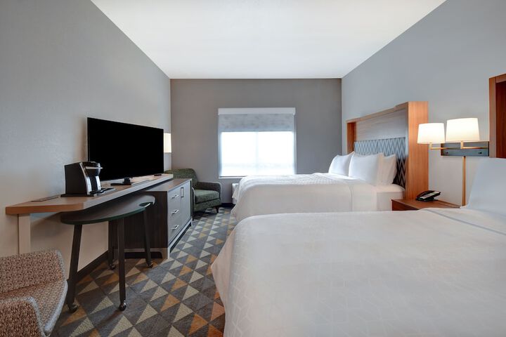 Premium 2 Queen Beds (17 of 18)