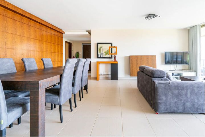Room 15 of 26