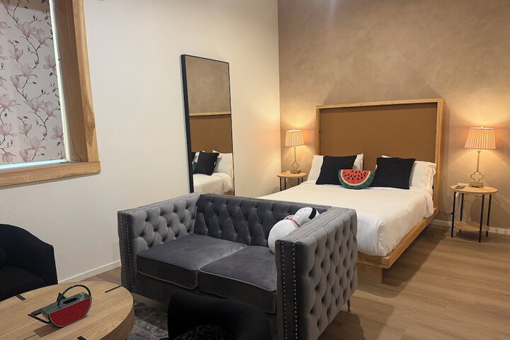 Room 90 of 159