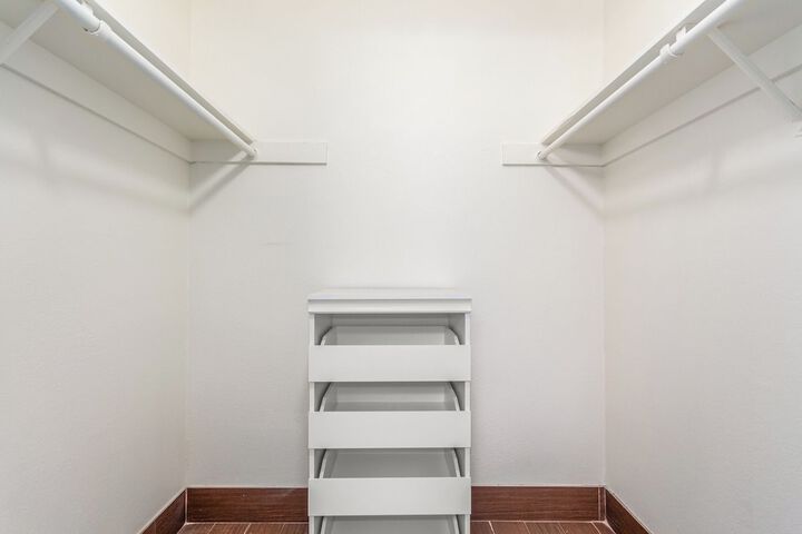 Room 4 of 46