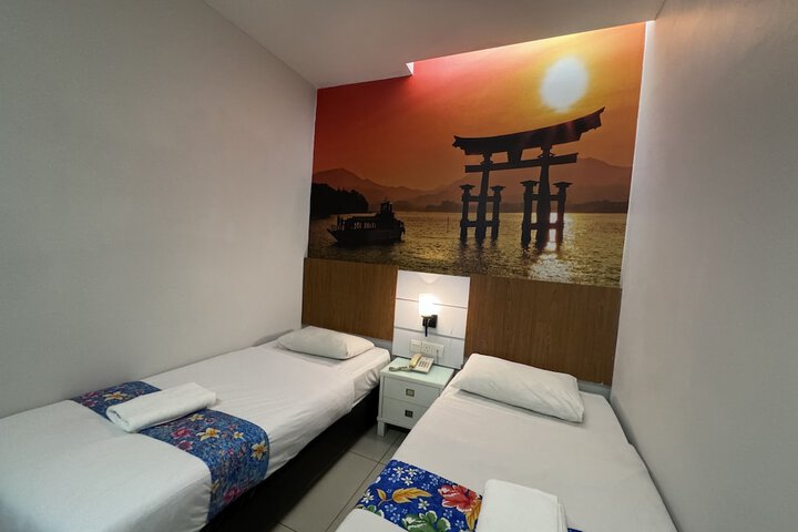Room 19 of 30
