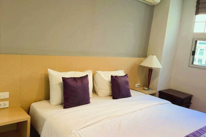 Room 8 of 39