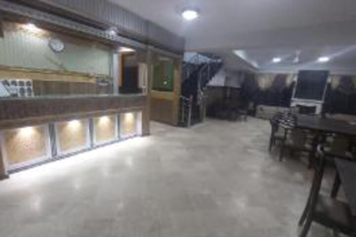 Ballroom/Hall 3 of 12
