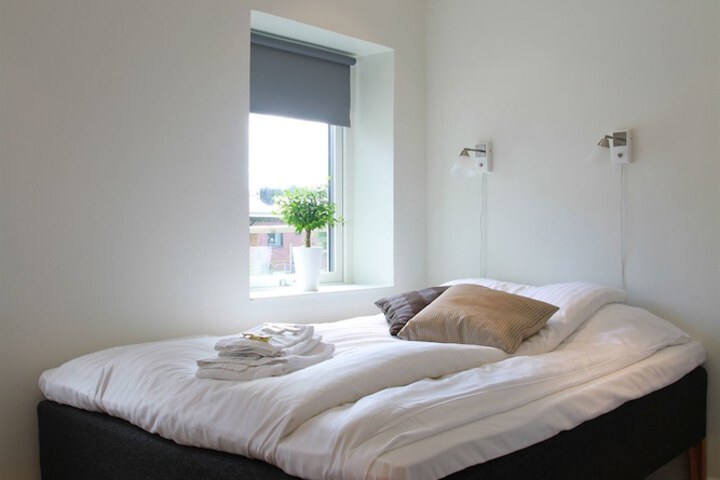 Room 14 of 48