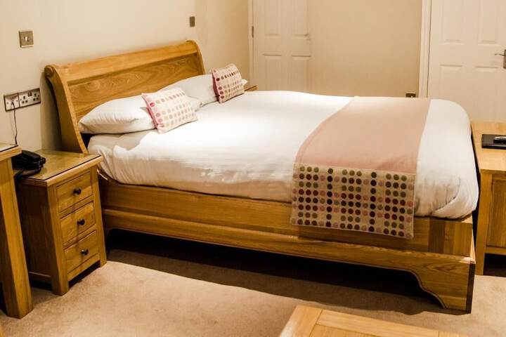 Room 6 of 27