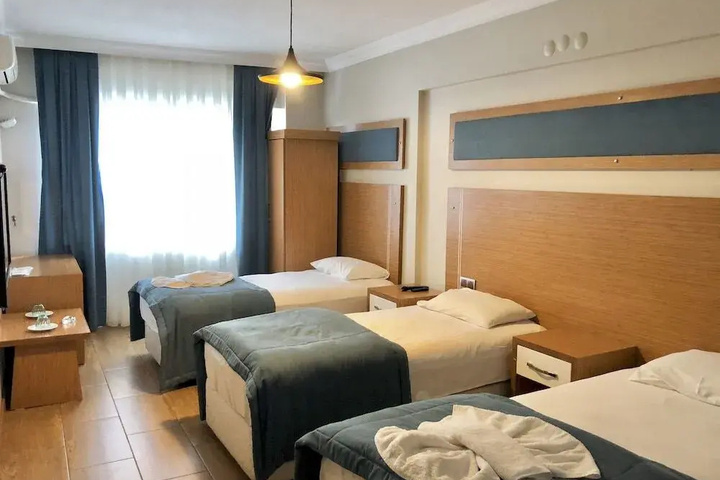 Room 4 of 24