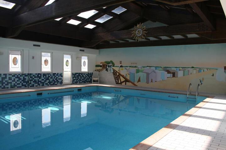 Pool 24 of 54