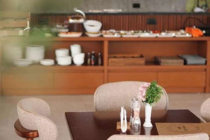 Breakfast/Coffee Service 50 of 75