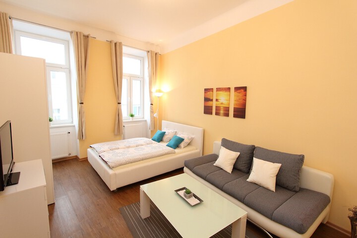Room 4 of 94