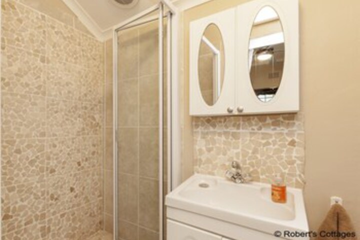 Room 3 of 34