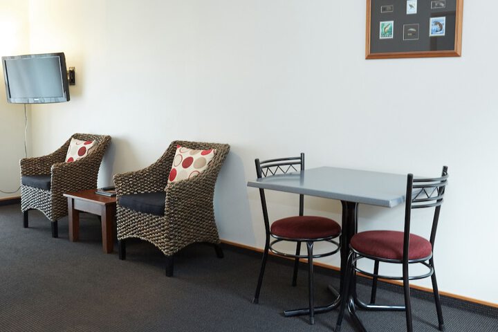Room 10 of 82