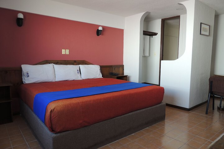 Room 15 of 49